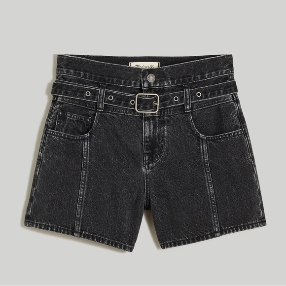 Madewell Pants - Madewell The '90s Jean Short in Caspar Wash: Belted Edition
